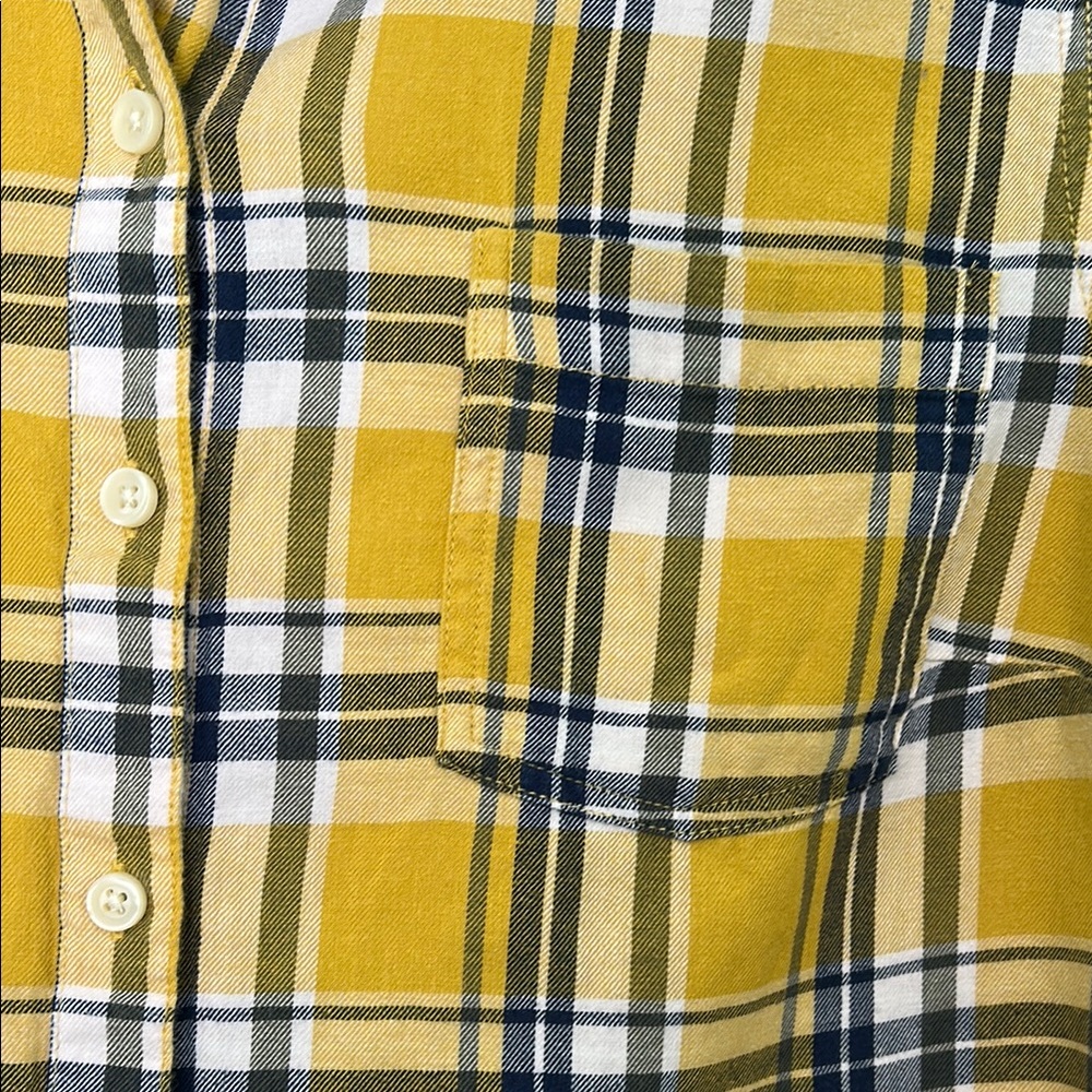 Old Navy Yellow and Black Woman's Large Casual Button Down Shirt - Picture 4 of 8